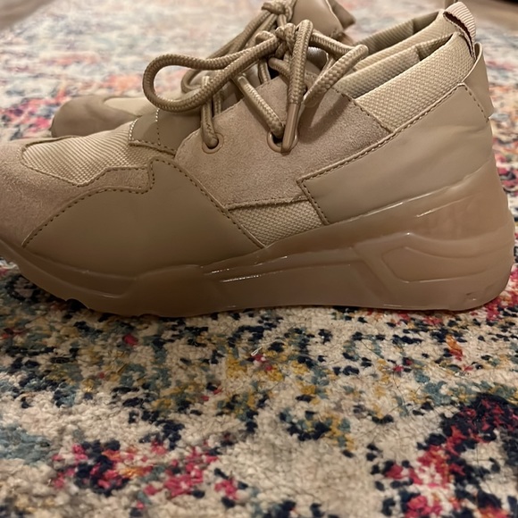 Cliff sneakers by Steve Madden - Picture 3 of 4